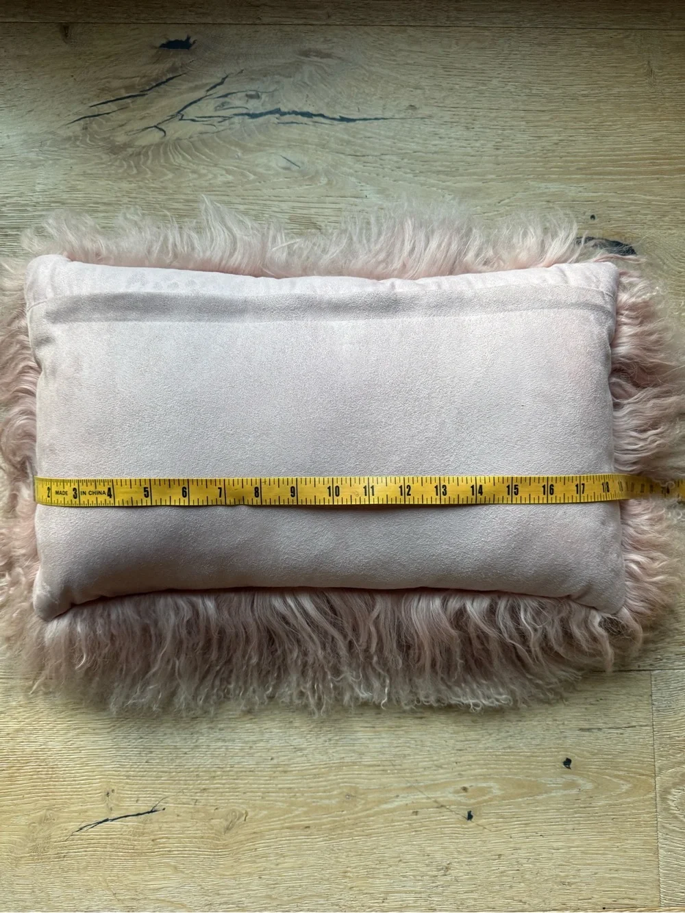 🔥Mongolian Lamb Pillow Dusty Rose Price Firm!